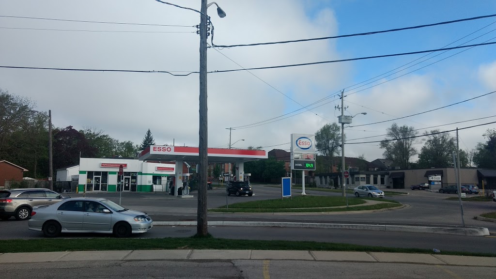 Esso Highland | 125 Highland Rd E, Kitchener, ON N2M 3V8, Canada | Phone: (519) 742-8180