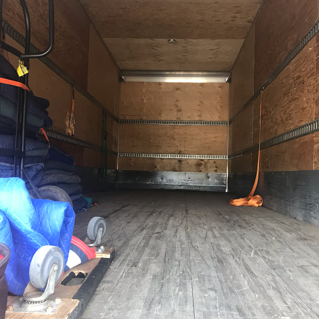 Barrie Movers-Zeus Moving Services Ltd | 125 Chalmers Dr, Barrie, ON L4N 8W4, Canada | Phone: (647) 465-6360