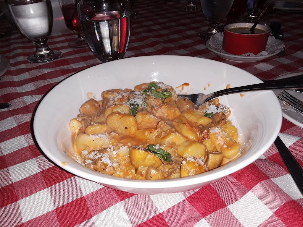 Trattoria Lanni | 590 Avenue Saint-Charles, Vaudreuil-Dorion, QC J7V 8H2, Canada | Phone: (450) 455-9300