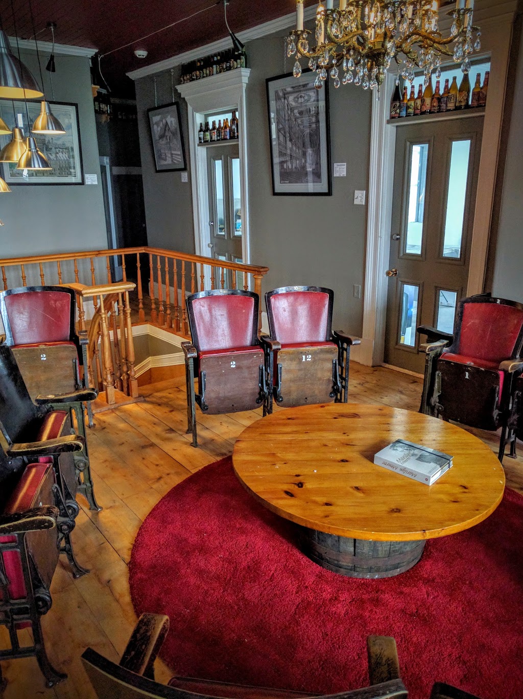 Le Presbytère | 1360 Rue Principale, Saint-Stanislas-de-Champlain, QC G0X 3E0, Canada | Phone: (418) 328-3371