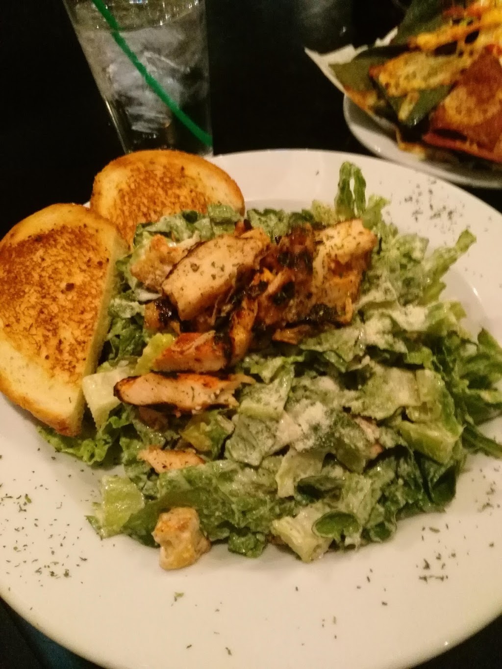 Boogies Diner & Sports Lounge | 1155 Main St, Winnipeg, MB R2W 3S4, Canada | Phone: (204) 586-6599