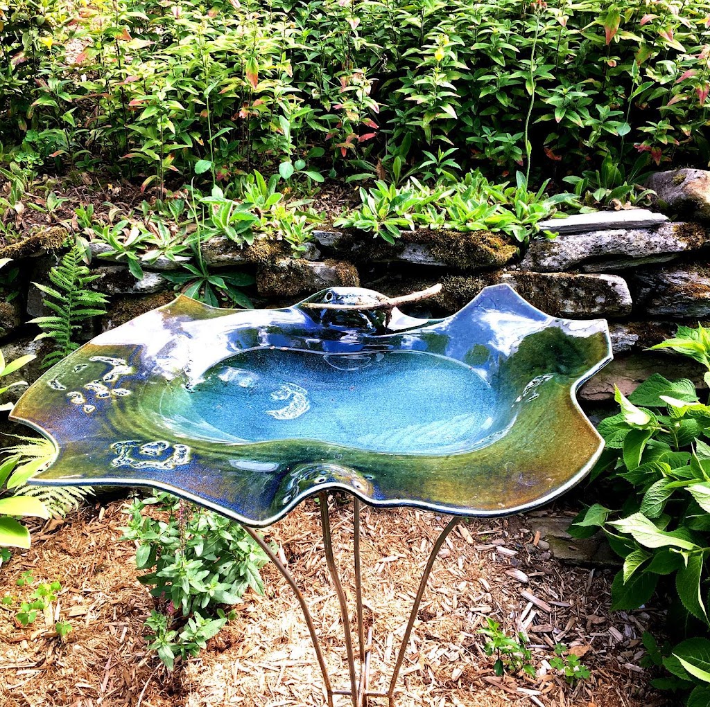 Robin Badger & Robert Chartier Pottery | 67 Chem. Bailey, Bolton-Ouest, QC J0E 2T0, Canada | Phone: (450) 242-2836