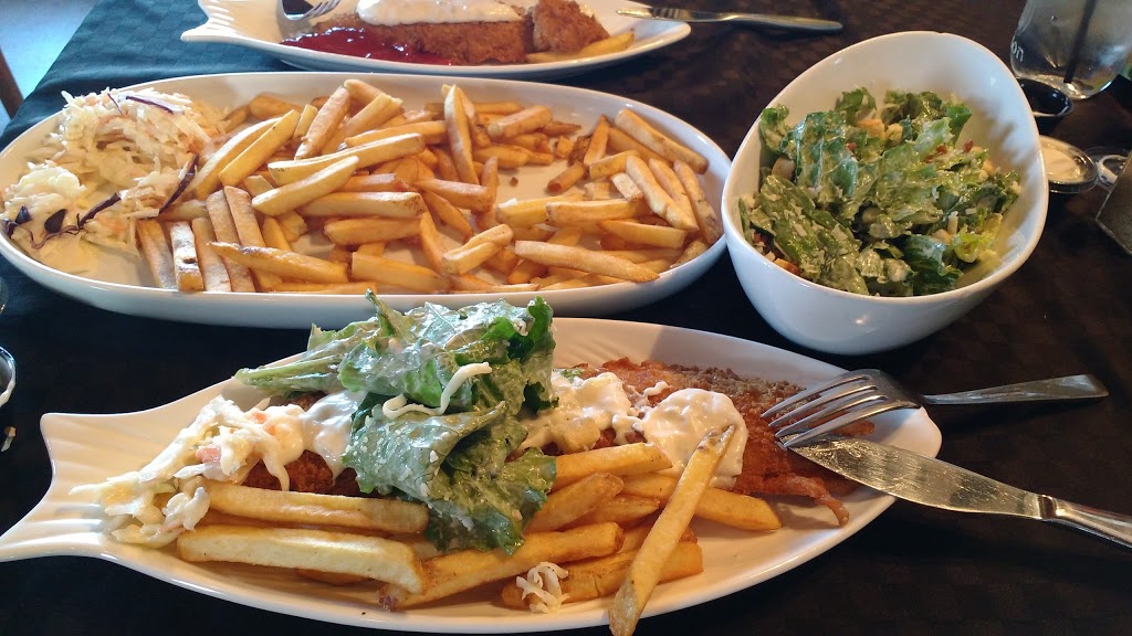Off The Hook Cookhouse | 104 Government Wharf Rd, Eastern Passage, NS B3G 1G3, Canada | Phone: (902) 465-3484