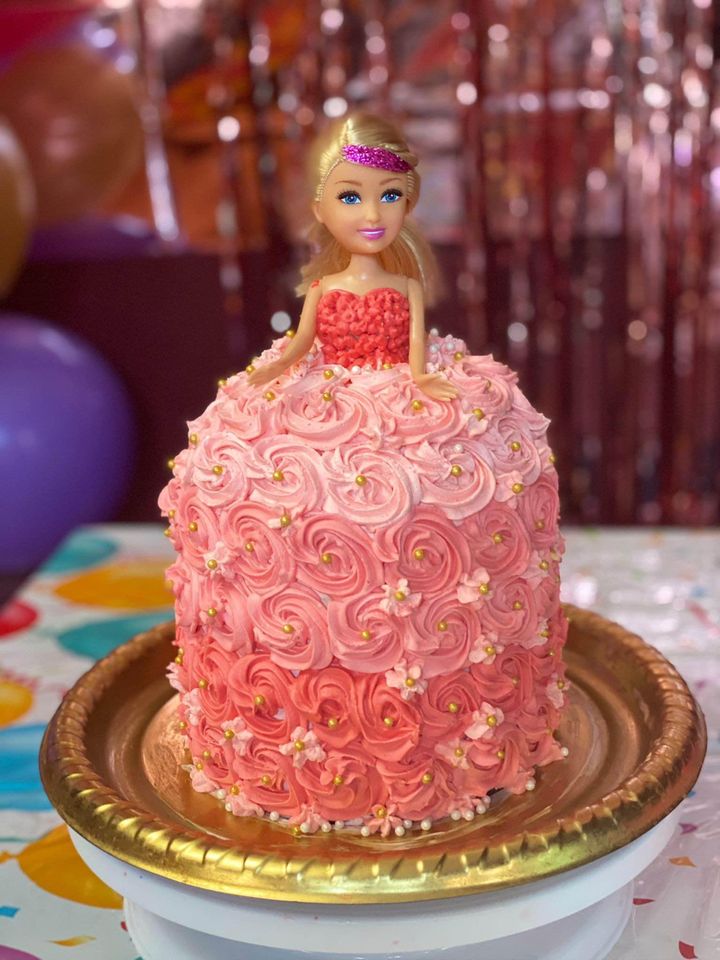 Vanitas Bakes and Shakes | 40 Treasure Dr, Brampton, ON L7A 3L1, Canada | Phone: (647) 707-8083