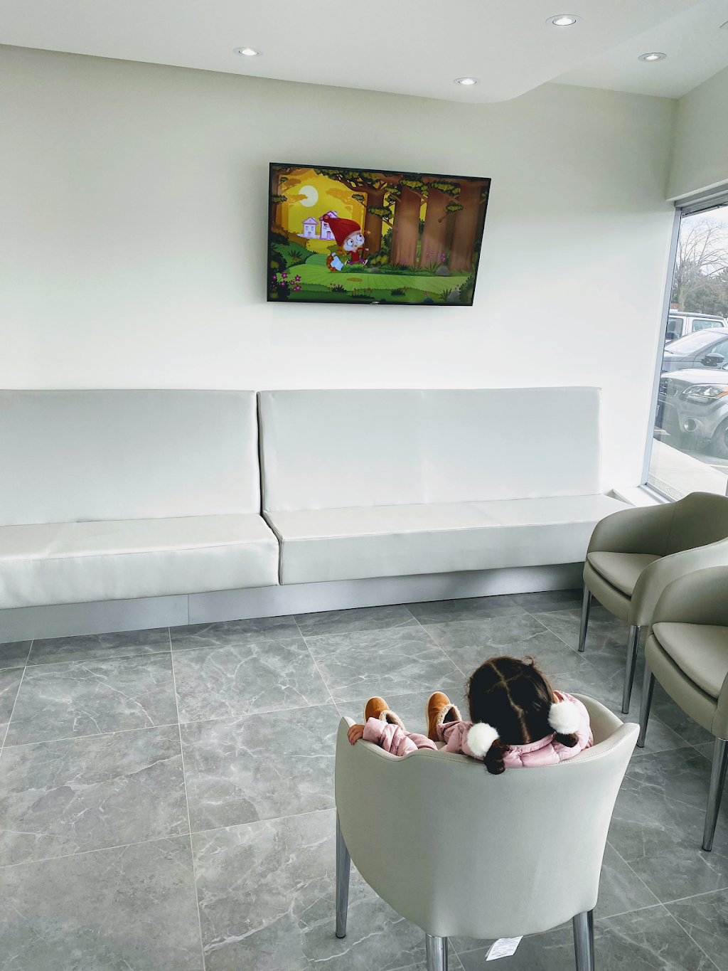 Blossom Smiles Dental | 3235 Fairview St unit 4, Burlington, ON L7N 3L1, Canada | Phone: (289) 812-8278