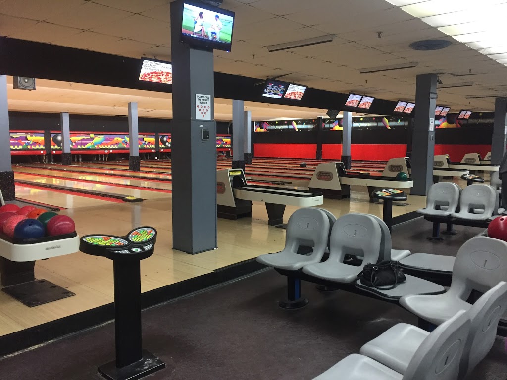 Kennedy Bowl | 2300 Lawrence Ave E, Scarborough, ON M1P 2R2, Canada | Phone: (416) 759-6181