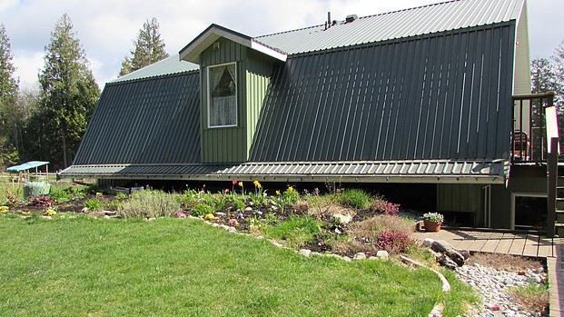 Family Farm B&B | 2590 Oxford Rd, Powell River, BC V8A 0P3, Canada | Phone: (604) 487-0544