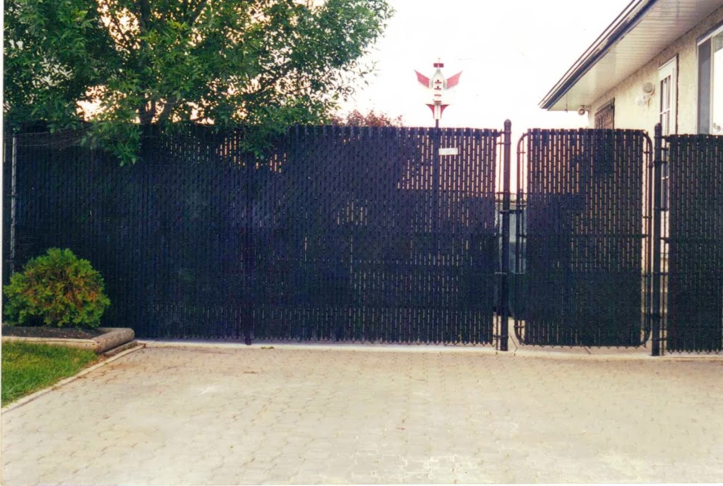 Pioneer Fence | 2272 Logan Ave, Winnipeg, MB R2R 0J2, Canada | Phone: (204) 694-6009