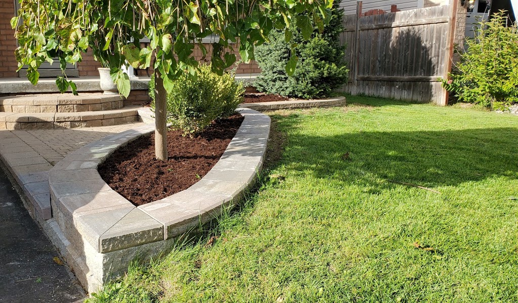 Monarch Custom Landscapes | 38 Sasco Way, Angus, ON L0M 1B4, Canada | Phone: (705) 500-6036