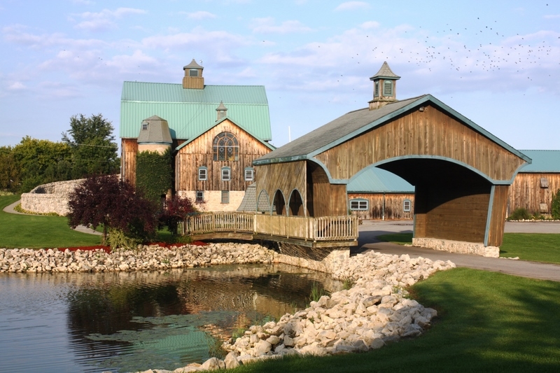 Cheers Transportation - Wine Tours & Shuttle Services | 349 Airport Road, Niagara-on-the-Lake, ON L0S 1J0, Canada | Phone: (905) 931-9197