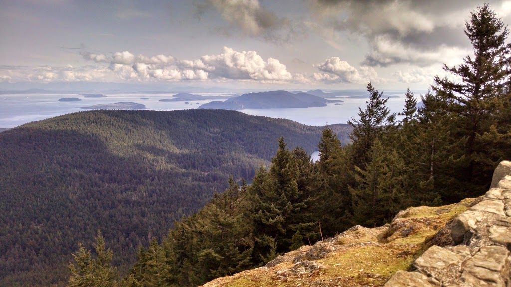 Summit Gift Shop | 4960 Mt Constitution Rd, Olga, WA 98279, USA | Phone: (360) 376-3111