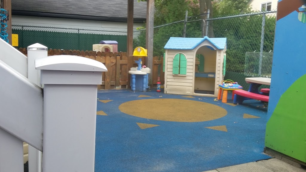 Cpe Les Petits Baluchons | Saint-Colomban, QC J5K 2E5, Canada | Phone: (450) 258-4442