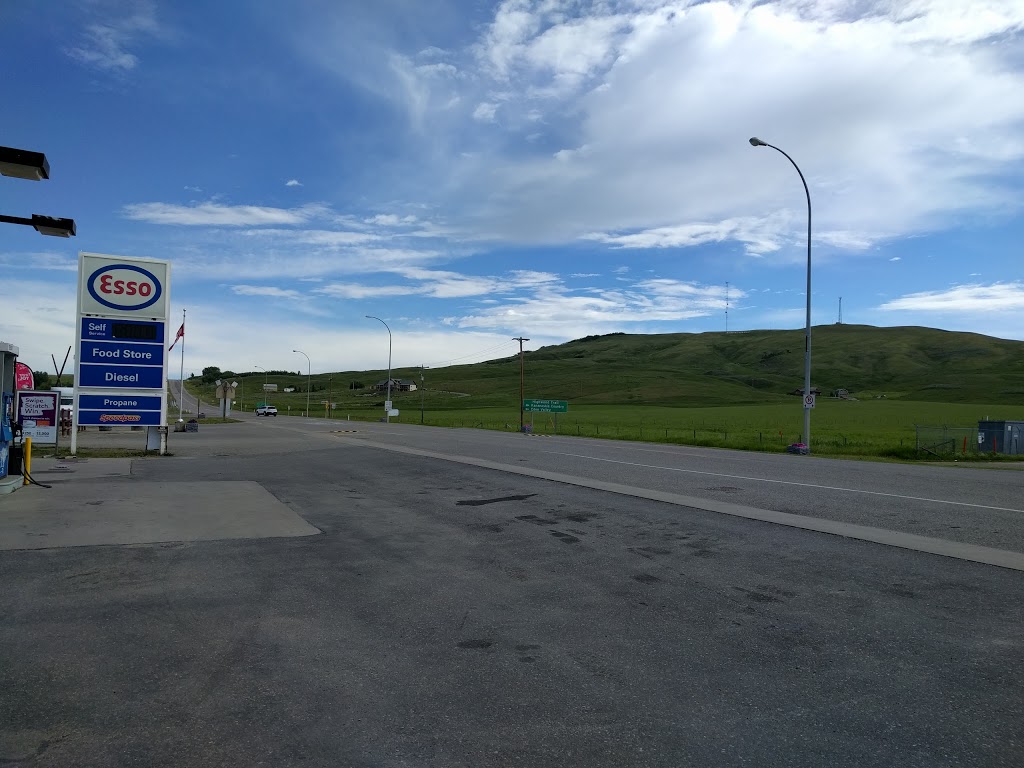 Longview Esso | 100 Morrison Rd, Longview, AB T0L 1H0, Canada | Phone: (403) 558-3934