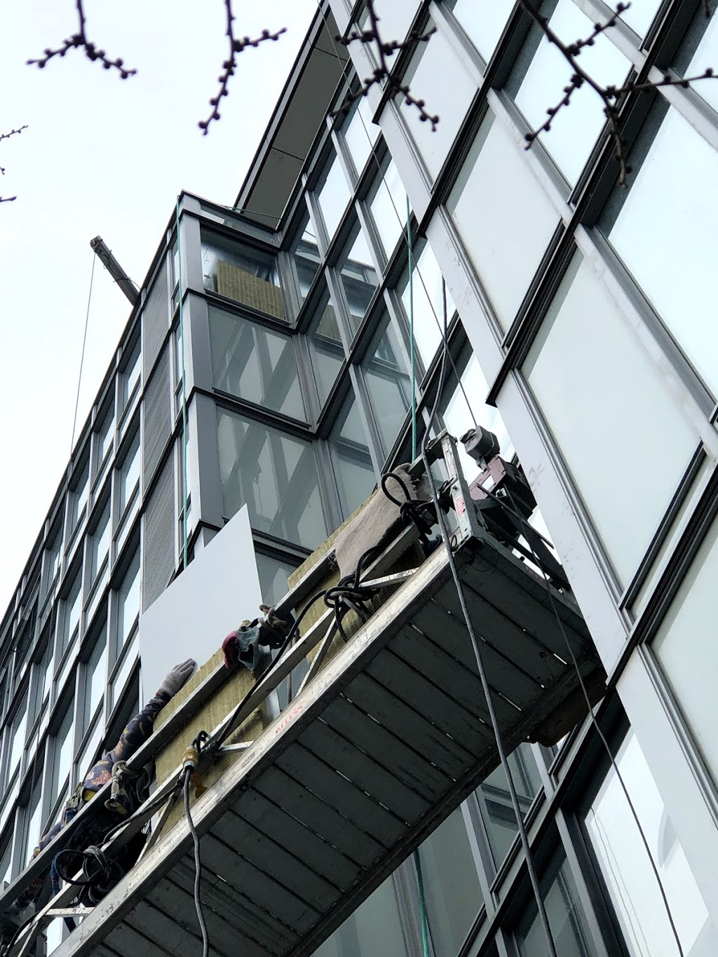 Rain or Shine Window Cleaning & Building Maintenance | 101 Oakdale Rd Unit 4, North York, ON M3N 1W2, Canada | Phone: (647) 990-8923