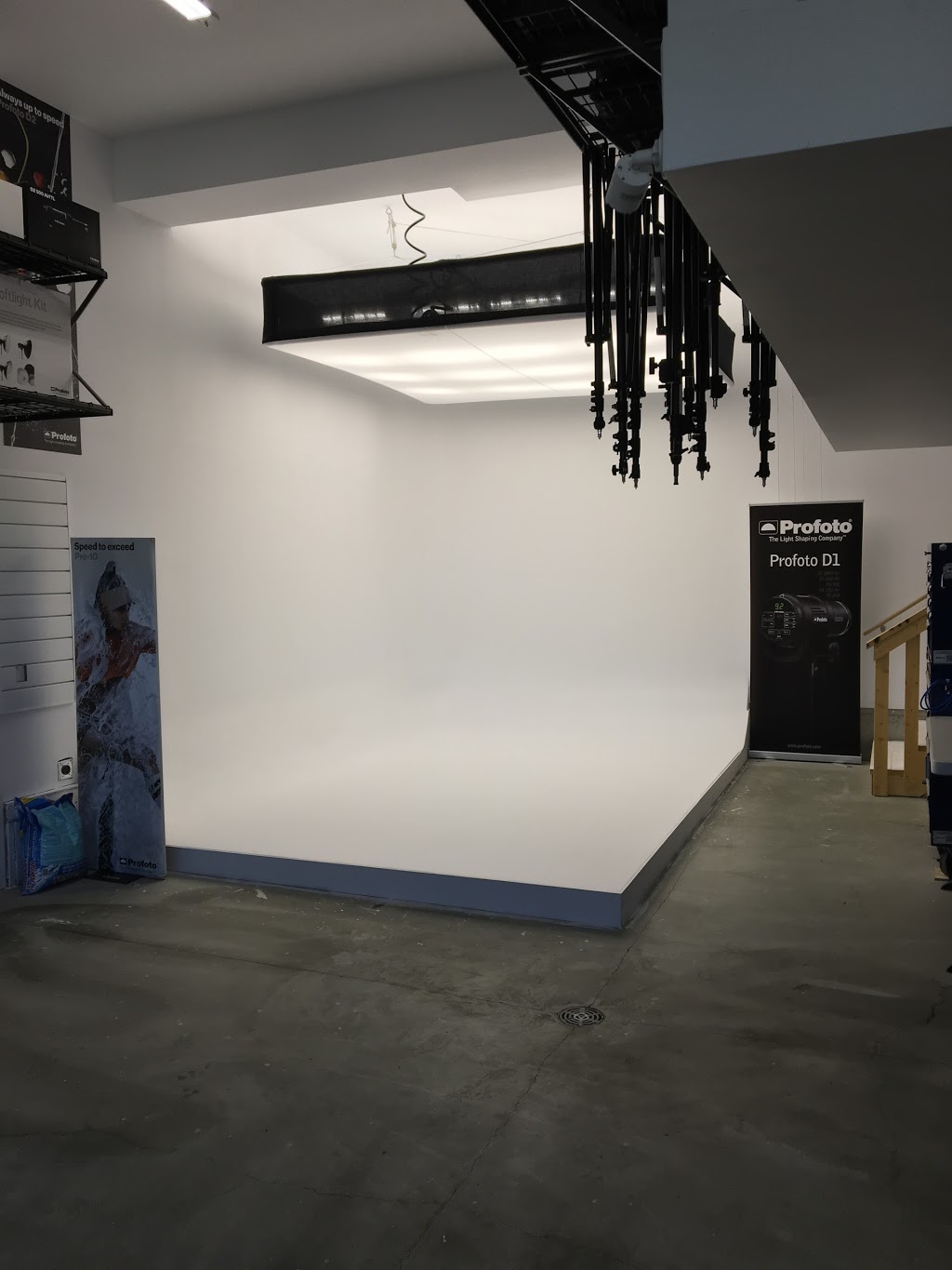 Kallos Studio | 229 Nolancrest Circle Northwest, Calgary, AB T3R 0T6, Canada | Phone: (587) 353-1210