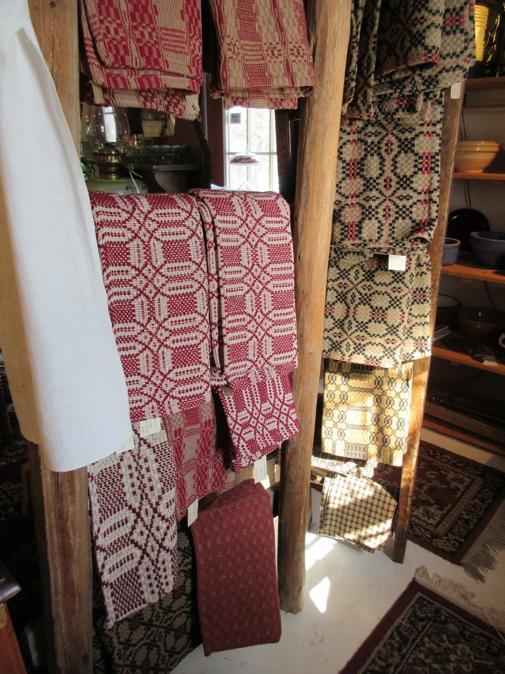 Gull Cottage Antiques, LLC | 2096 Lakeshore Rd, Applegate, MI 48401, USA | Phone: (810) 622-9883