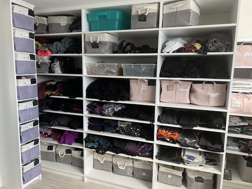 Creative Closets Canada | 38 Dowlwood Dr, Wasaga Beach, ON L9Z 1R4, Canada | Phone: (705) 805-6488