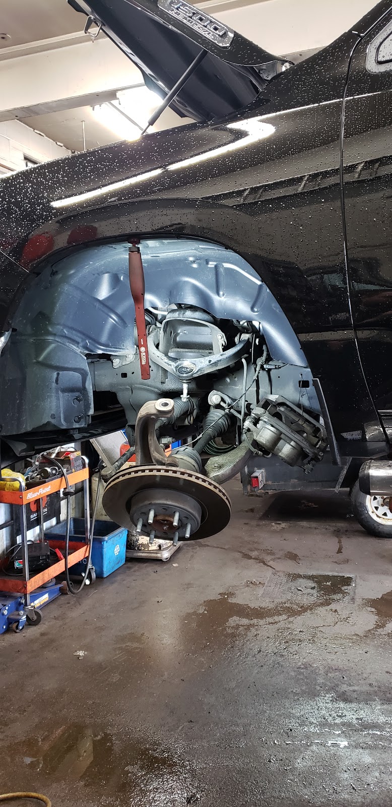 Upper Gage Garage | 451 Upper Gage Ave, Hamilton, ON L8V 4J2, Canada | Phone: (905) 389-2362