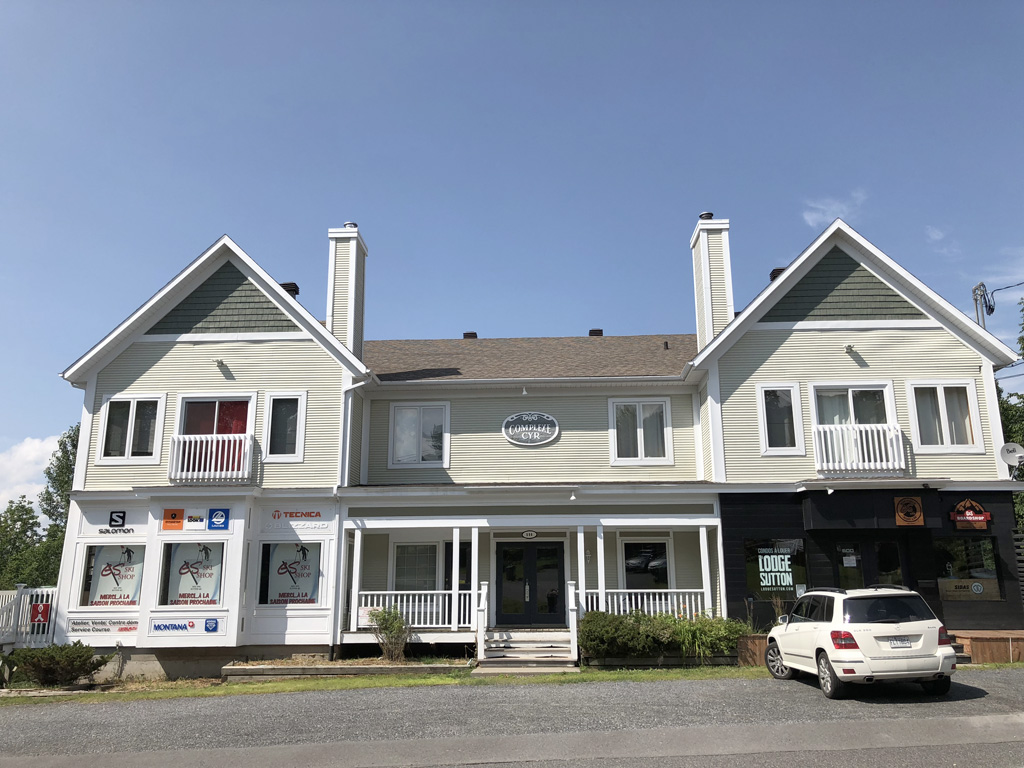 LODGE SUTTON | 598 Rue Maple, Sutton, QC J0E 2K0, Canada | Phone: (514) 814-5229