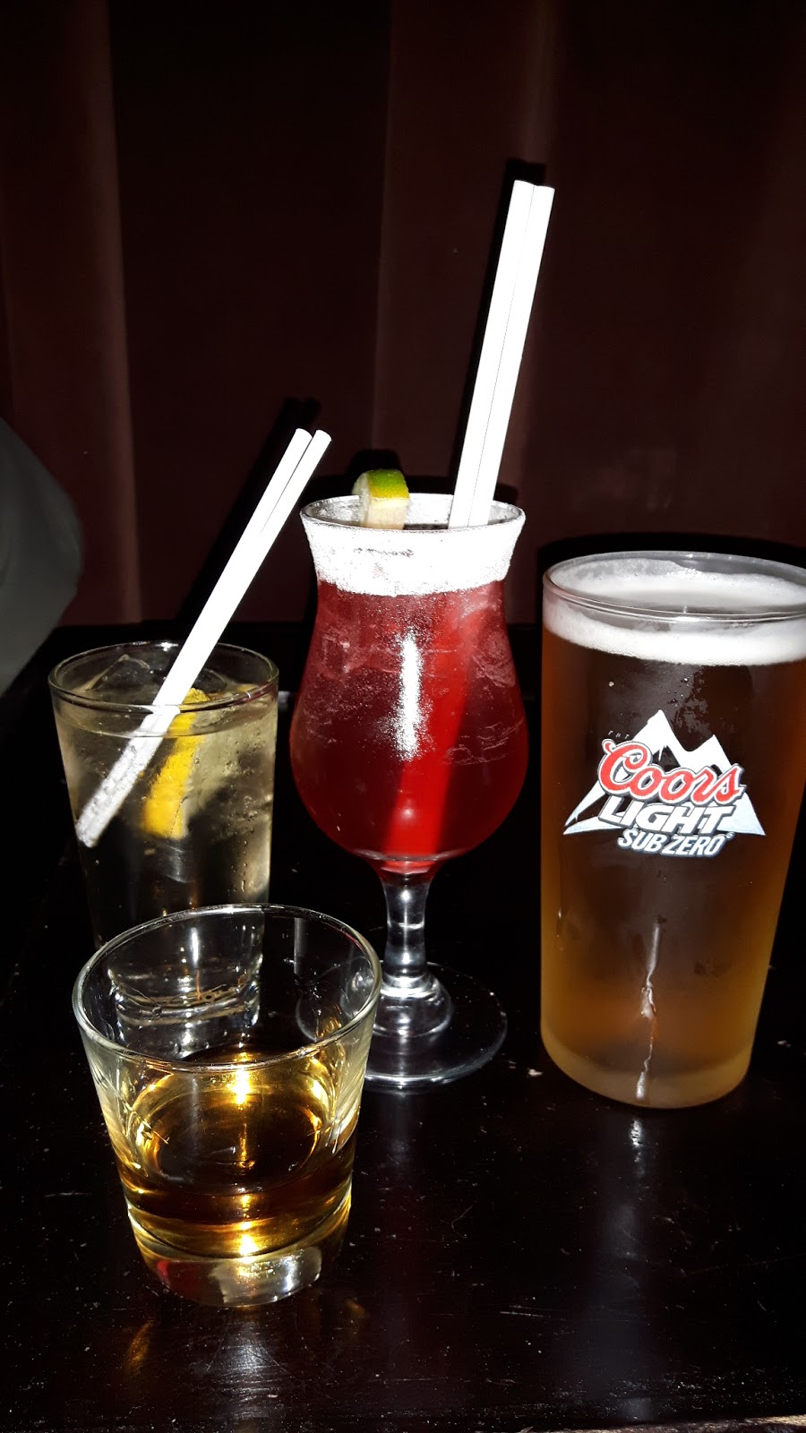 Bar Chez Maurice | 1897 Chemin Ste Angélique, Saint-Lazare, QC J7T 2Y2, Canada | Phone: (450) 455-3544