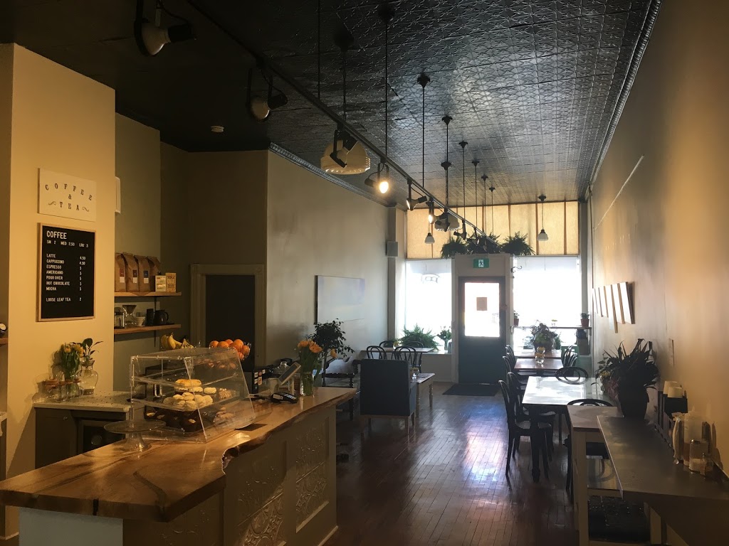 The Carolinian Café | 5 Cayuga St N, Cayuga, ON N0A 1E0, Canada | Phone: (289) 426-2686