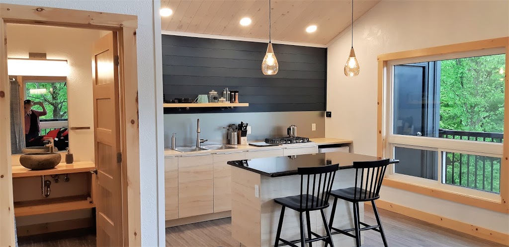 Pine Brae Wilderness Escape | 2112 Elm Grove Rd, Perth, ON K7H 3C7, Canada | Phone: (613) 200-8705