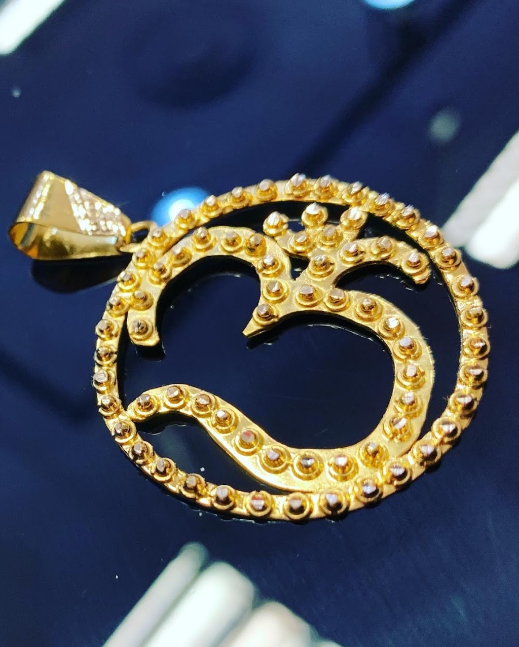 Gem World (Jane Finch Mall) | 3893 Jane St, North York, ON M3N 2K1, Canada | Phone: (437) 778-8781