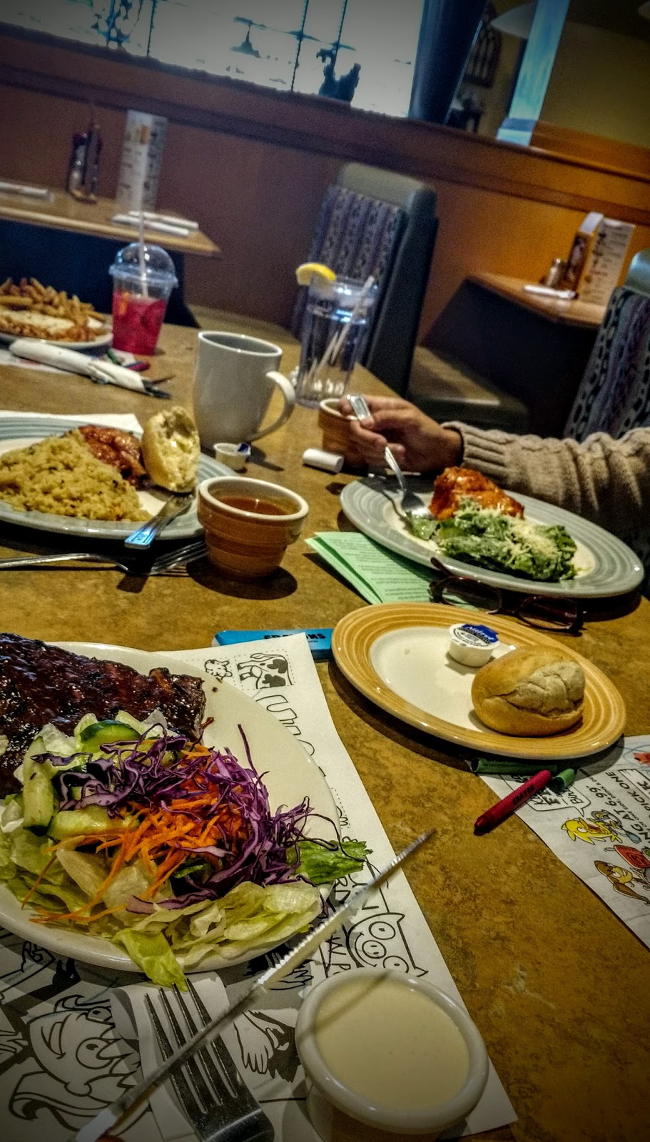 Swiss Chalet | 217 Cross Ave, Oakville, ON L6J 2W9, Canada | Phone: (905) 844-9170
