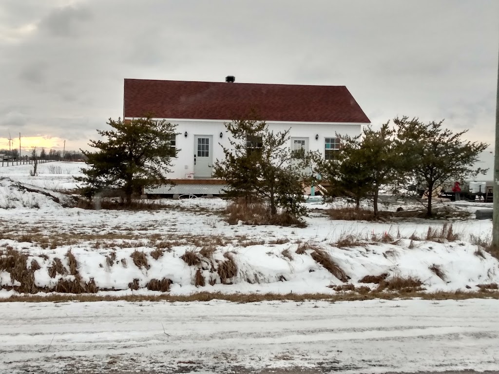 The Windmill of Provence Pottery | Reeds Bay Rd, Frontenac Islands, ON K0H 2Y0, Canada | Phone: (613) 888-2456