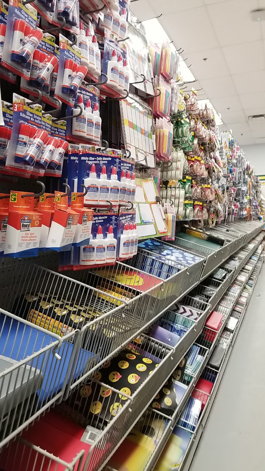 Dollarama | Mega Centre, 908 Autoroute Chomedey, Laval, QC H7X 3S9, Canada | Phone: (450) 689-4772