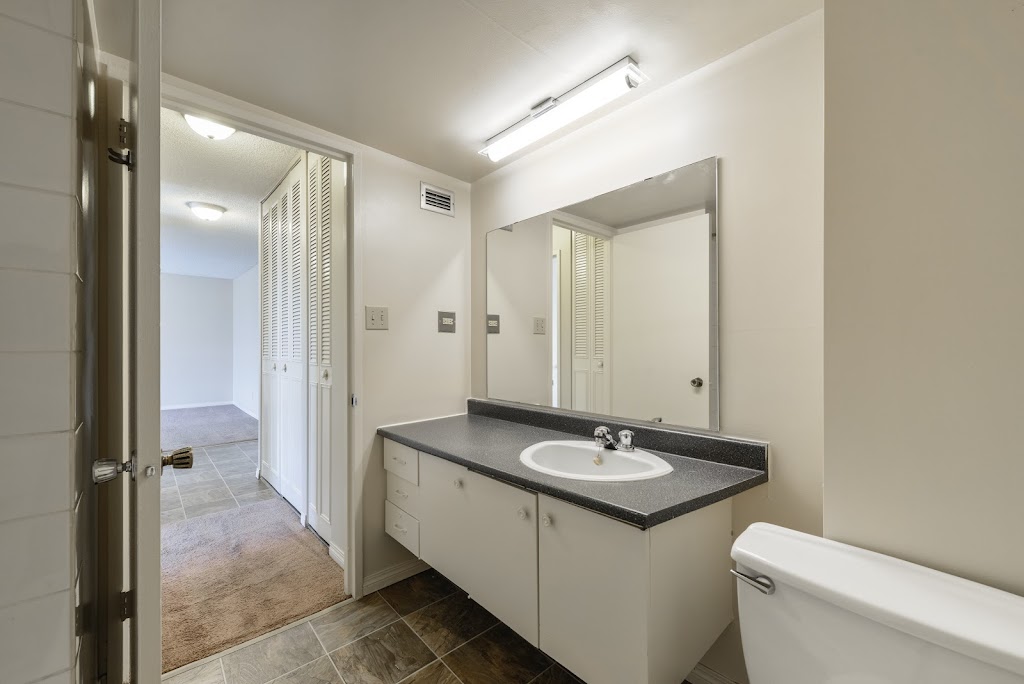 Lansdowne Park | 5210 122 St NW, Edmonton, AB T6H 3S4, Canada | Phone: (780) 413-0411