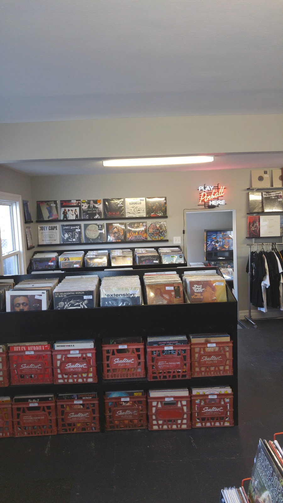 Speed City Records | 294 Springbank Dr, London, ON N6J 1E9, Canada | Phone: (519) 858-2680