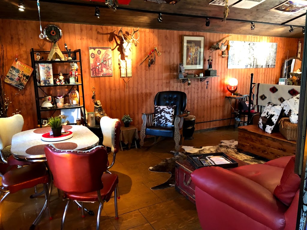 LiL Crow Cabin Courtyard-Native Expressions | 216 Bayshore Rd, Deseronto, ON K0K 1X0, Canada | Phone: (613) 391-5132