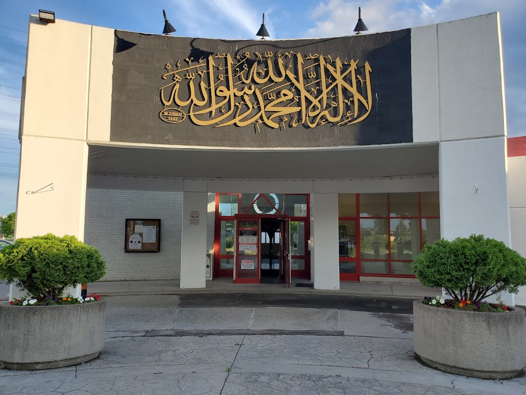 Assalam Mosque Corporation | 2335 St. Laurent Blvd #100, Ottawa, ON K1G 5G6, Canada | Phone: (613) 739-3939
