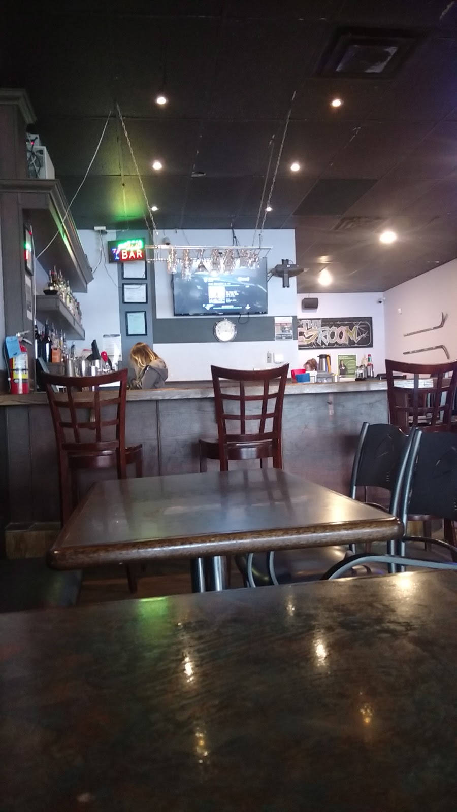Happy Pizza Bar and Grill | 37 Evergreen Ave NW, Edmonton, AB T5Y 4M2, Canada | Phone: (780) 478-1111