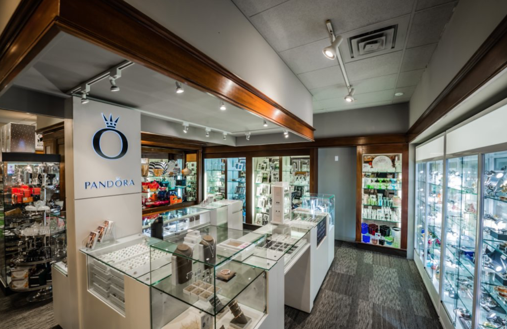 Bradshaws | 129 Ontario St, Stratford, ON N5A 3H1, Canada | Phone: (519) 271-6283