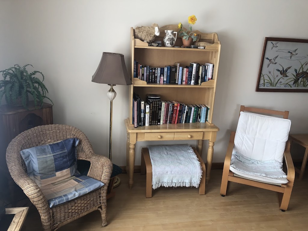 Dungarvan Creek Bed & Breakfast | 3225 AB-6, Twin Butte, AB T0K 2J0, Canada | Phone: (403) 627-4764