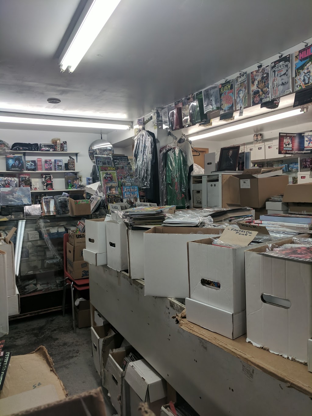 Image Collections | 181 Queen St S, Mississauga, ON L5M 1L1, Canada | Phone: (905) 542-8307