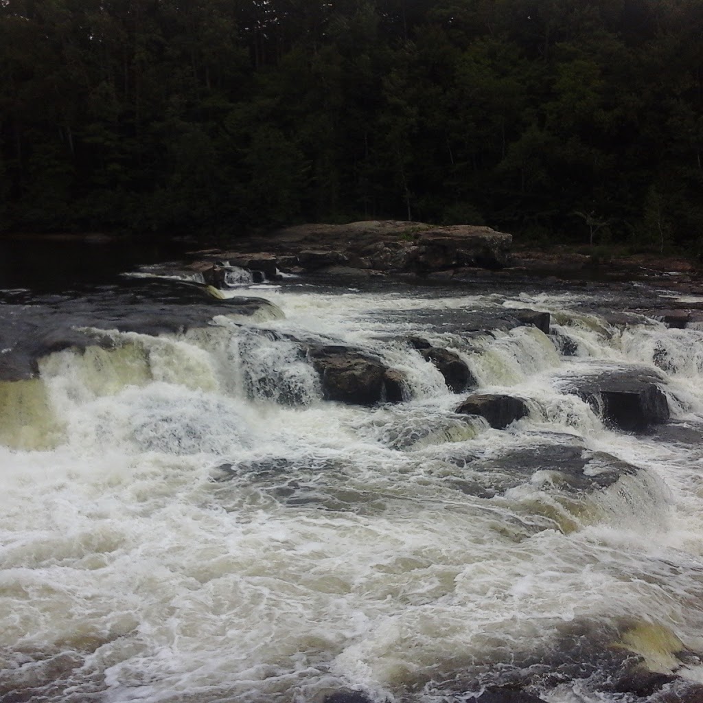 Parc riviere batiscan | 575 QC-352, Saint-Stanislas-de-Champlain, QC G0X 3E0, Canada