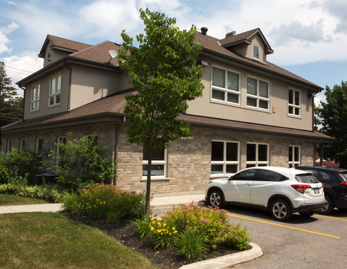 Priority Chiropractic & Wellness Centre | Grove Street Entrance, 218 Bayfield St, Barrie, ON L4M 3B6, Canada | Phone: (705) 726-0400