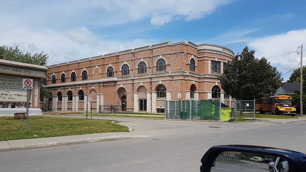 Académie des Jeunes Filles | 251 Rue Beth-Halevy, Boisbriand, QC J7E 4H4, Canada | Phone: (450) 419-8881