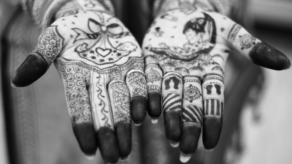 Henna by Rajvi Lathia | 21 Markbrook Ln, Etobicoke, ON M9V 5E4, Canada | Phone: (647) 574-3433
