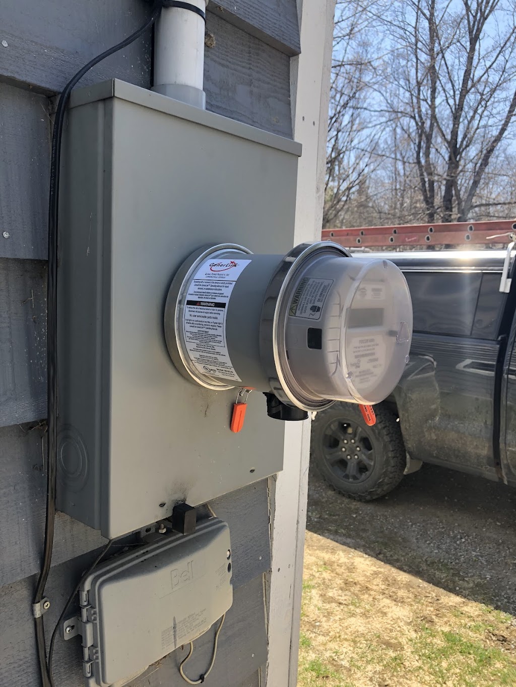 H.County Electric | 308 Clarke Rd, Highland Grove, ON K0L 2A0, Canada | Phone: (613) 332-8787