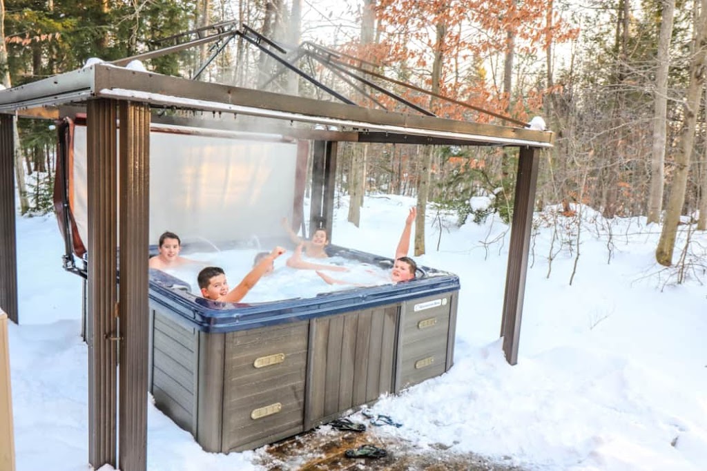 Chalet Chic Tipi & Spa | 1 Chem. des Outardes, Sainte-Anne-des-Lacs, QC J0R 1B0, Canada | Phone: (438) 886-6552