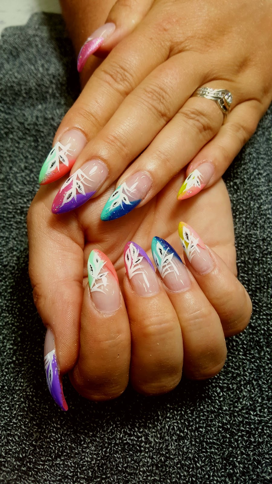 Artistic Nails | 800 Veterans Blvd NW #303, Airdrie, AB T4B 3G9, Canada | Phone: (403) 945-9440
