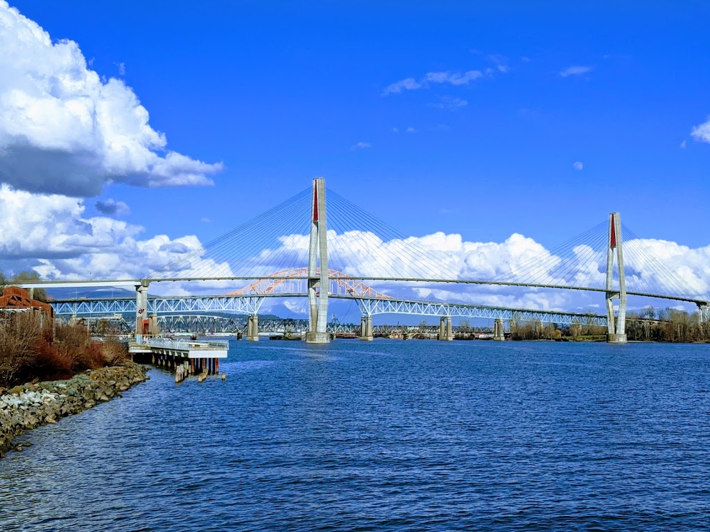 Advanced Parking Quayside Drive - Lot #9056 | 750 Quayside Dr, New Westminster, BC V3M 6B9, Canada | Phone: (604) 681-6152