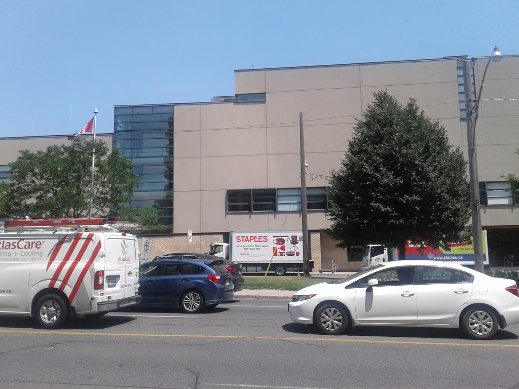 Greenwood College School | 443 Mt Pleasant Rd, Toronto, ON M4S 2L8, Canada | Phone: (416) 482-9811