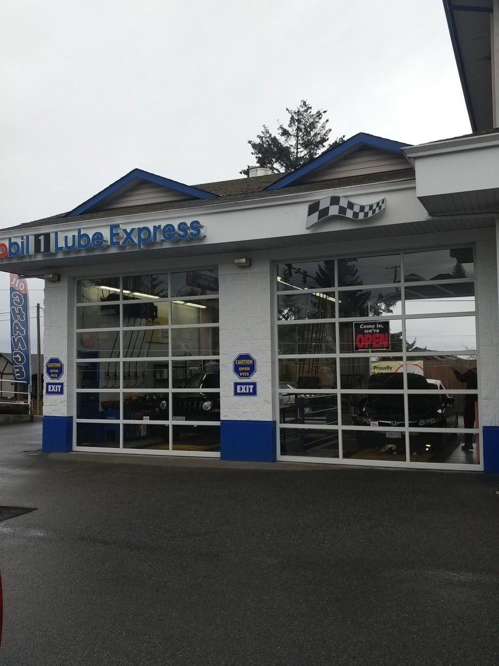 Mobil 1 Lube Express | 603 Nicol St, Nanaimo, BC V9R 4T8, Canada | Phone: (250) 754-9493