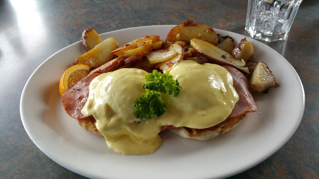 Headingley Grill Restaurant and Catering | 180 Bridge Rd, Headingley, MB R4H 1G6, Canada | Phone: (204) 889-3023