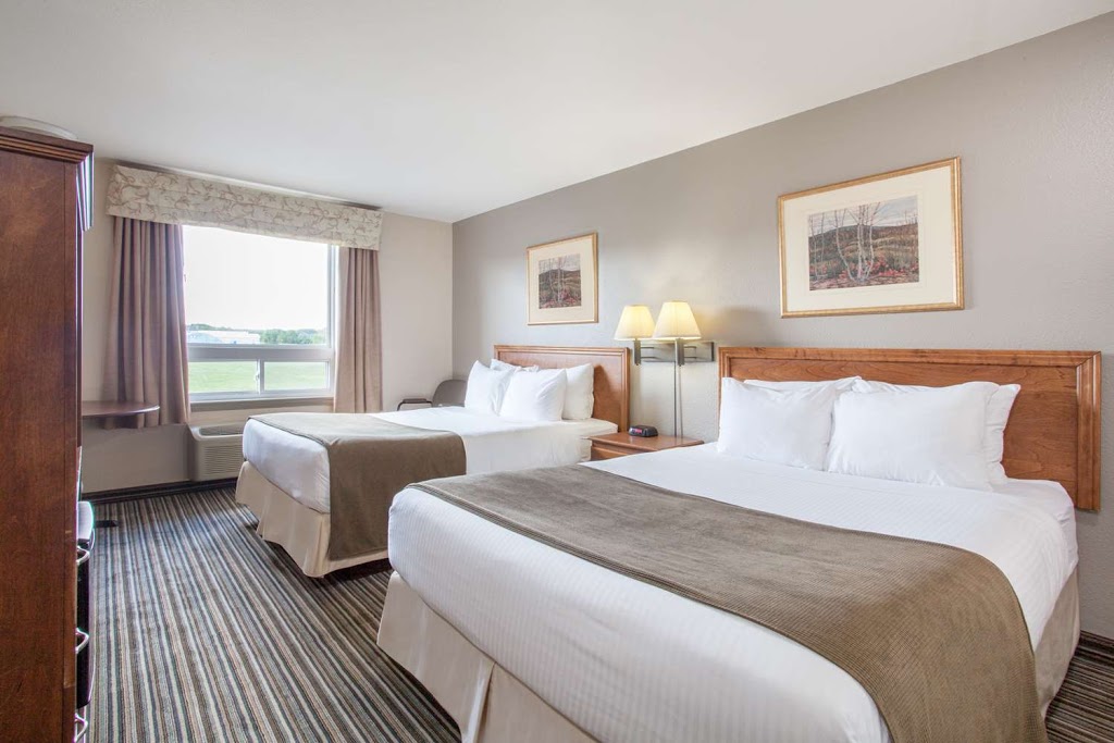 Super 8 by Wyndham Truro NS | 85 Treaty Trail, Millbrook, NS B6L 1W3, Canada | Phone: (902) 895-8884